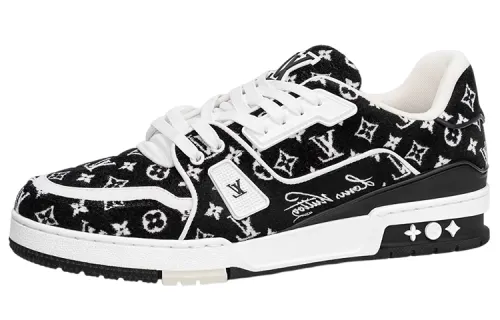 LOUIS VUITTON Lv Trainer Sneakers 'Black Monogram'