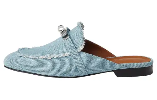 HERMES Oz Closed Toe Slippers Women's Light Blue