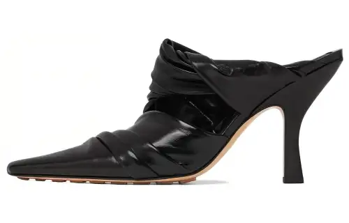 Bottega Veneta Genuine Leather Sole Closed Toe Slippers Women's Black