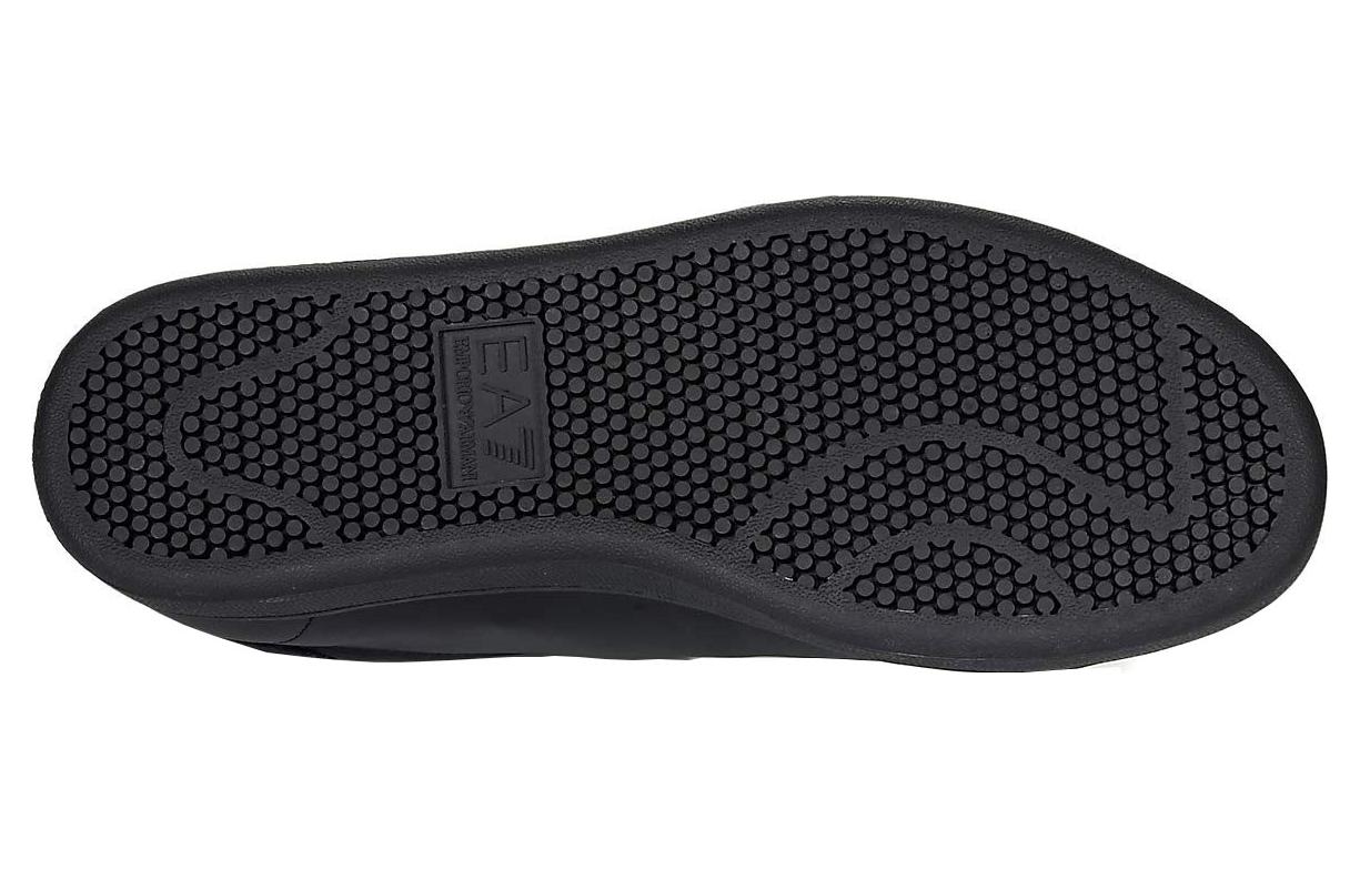 Ea7 EMPORIO ARMANI Logo Embossed Classic Cc Sneakers