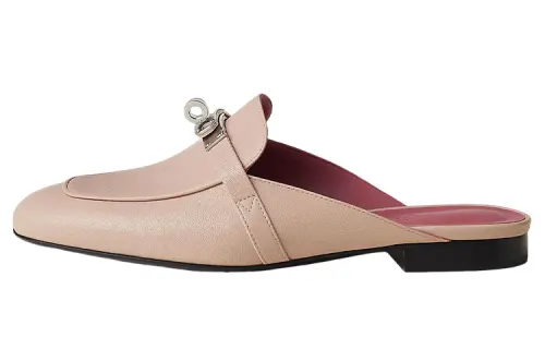 HERMES Oz Buckle Closed Toe Slippers Women's Nude