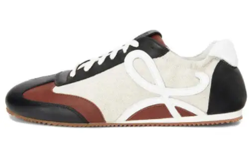 LOEWE Ballet Runner Low top Casual Shoes Men's Black White