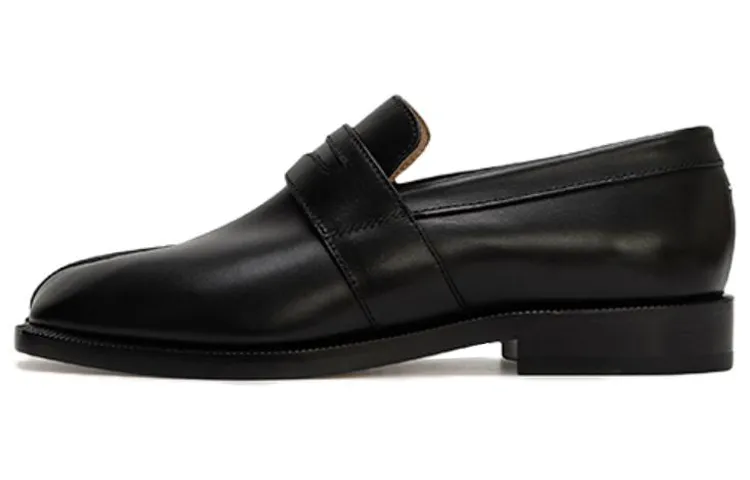 Maison Margiela Low-Heeled Slip-On Tabi Loafers Women's