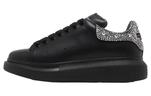 Alexander McQueen Oversized Sneaker Leather Low top Stylish Skateboarding Shoes Women's Black