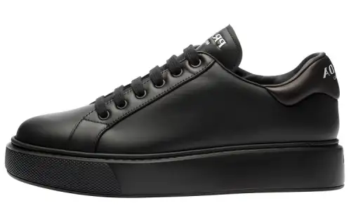 PRADA Leather Low top Stylish Skateboarding Shoes Women's Black