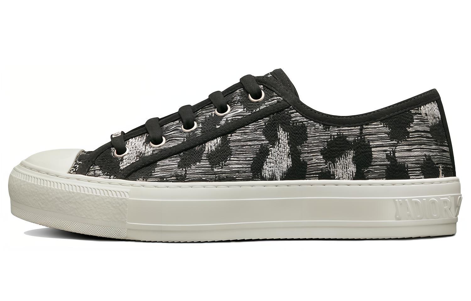 DIOR Walk'n'Dior Platform Shoes Embroidery Low top Stylish Skateboarding Shoes Women's Gray Black