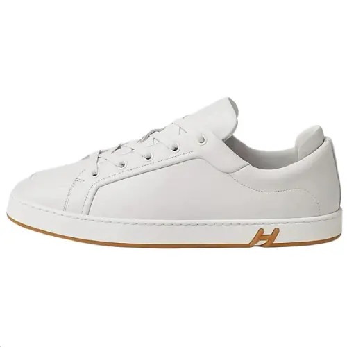 HERMES Kid Low top Skateboard Shoes Men's White
