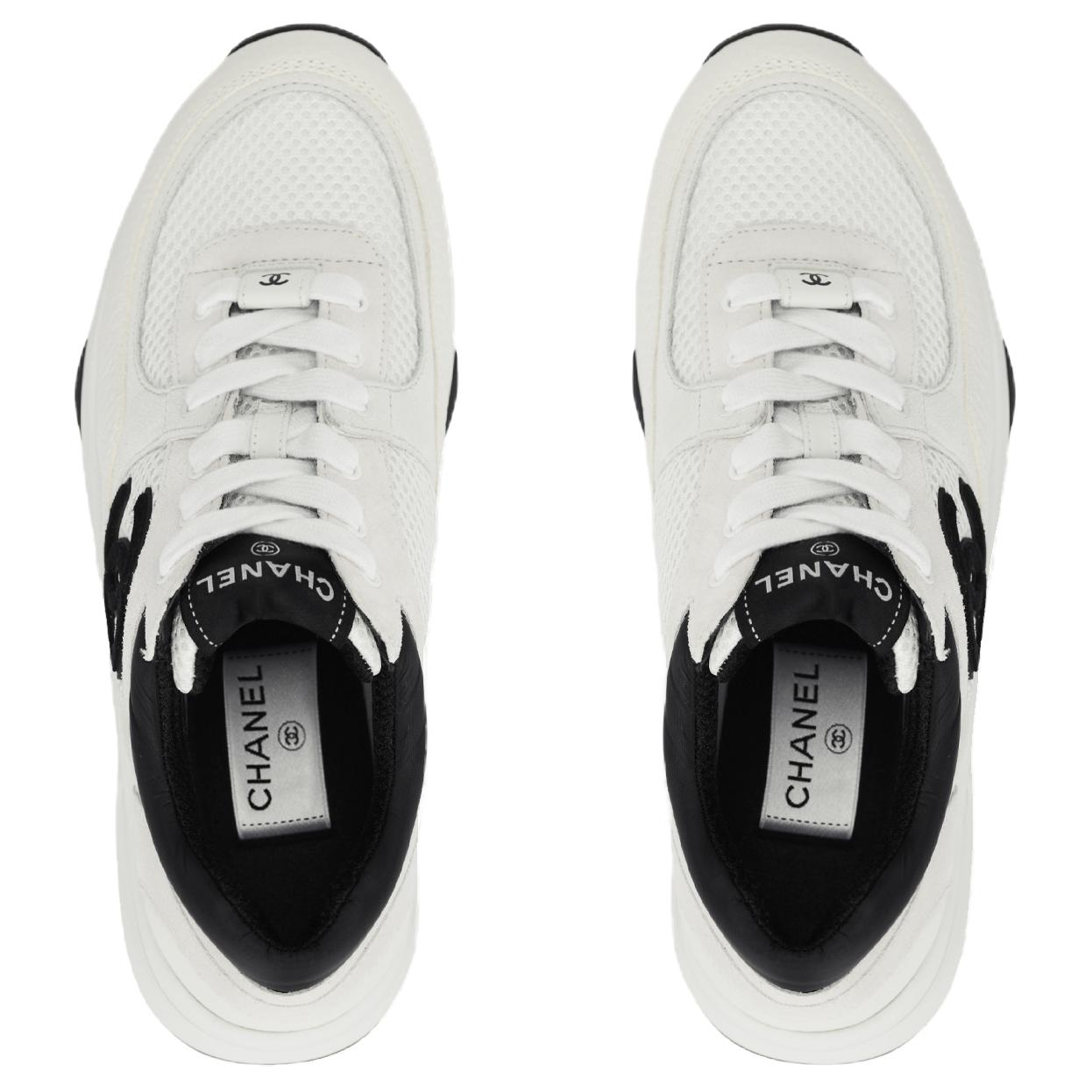 CHANEL 22K Autumn And Winter Low top Running Shoes Women's Beige White Black