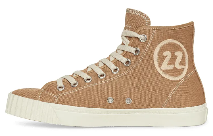 Maison Margiela Tabi Comfortable High top Stylish Skateboarding Shoes Men's Coffee