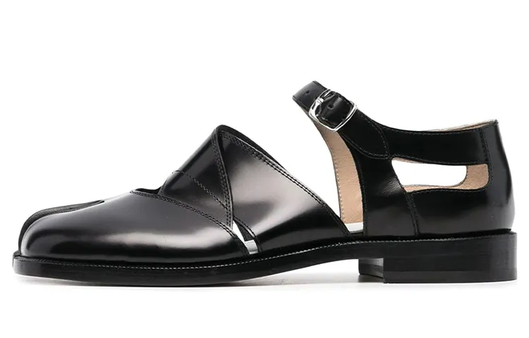 Maison Margiela Tabi Buckled Strap Shoes Women's