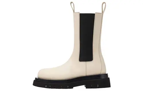 Bottega Veneta Tire Chelsea Boots Women's Cream