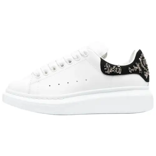 Alexander McQueen Oversized Sneaker Leather Loose Fit Low top Stylish Skateboarding Shoes Women's White Black