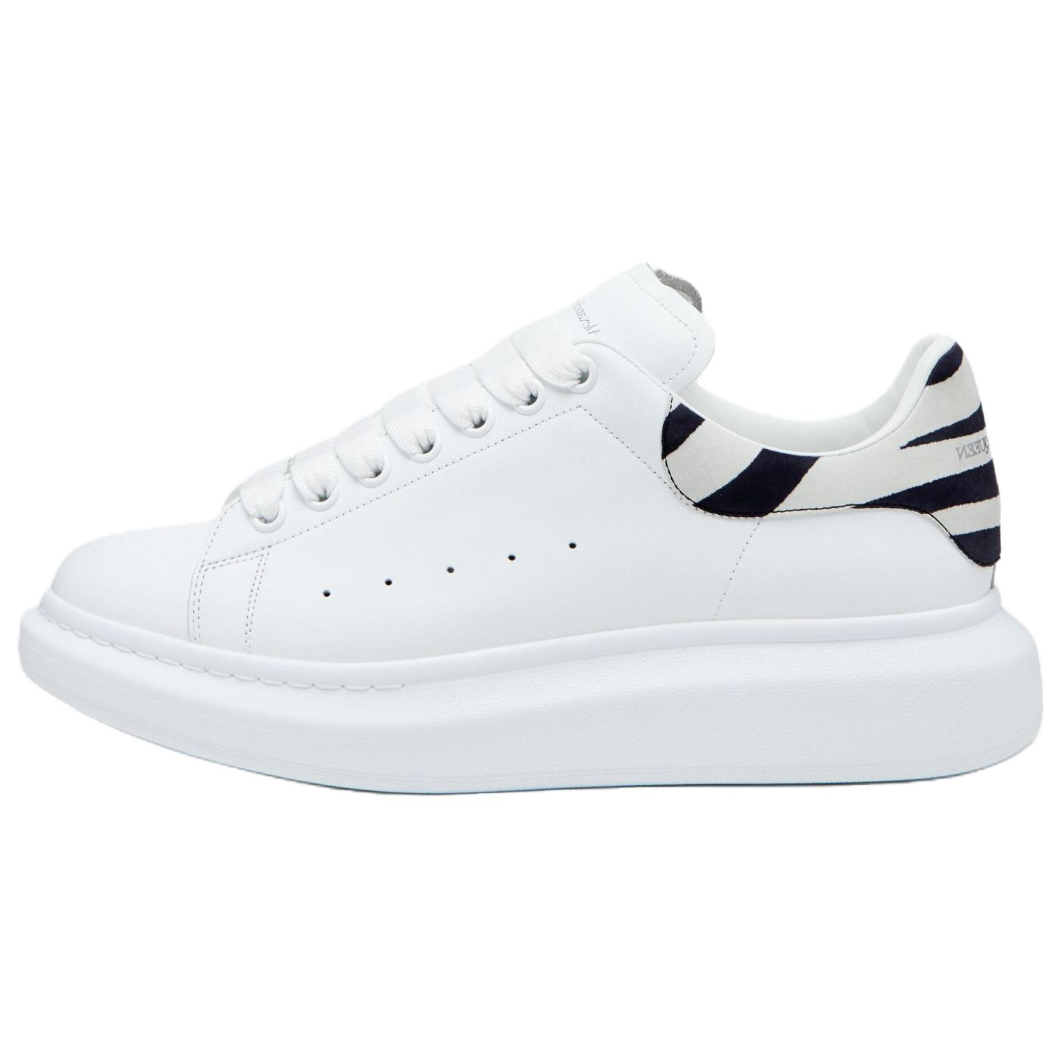 Мужские кеды Alexander McQueen (бело-черный)