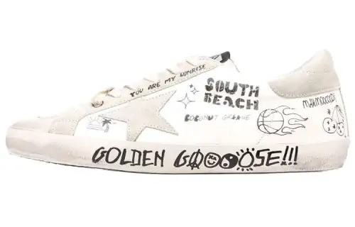 Golden Goose Super Star Leather Low top Stylish Skateboarding Shoes Men's White Distressed