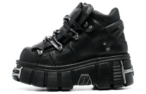 Vetements Leather Low top Casual Shoes Women's Black