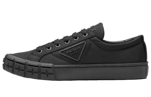 PRADA Wheel Cassetta Low Triple Black