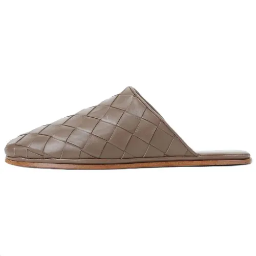 Bottega Veneta Closed Toe Slippers Men's Light Umber