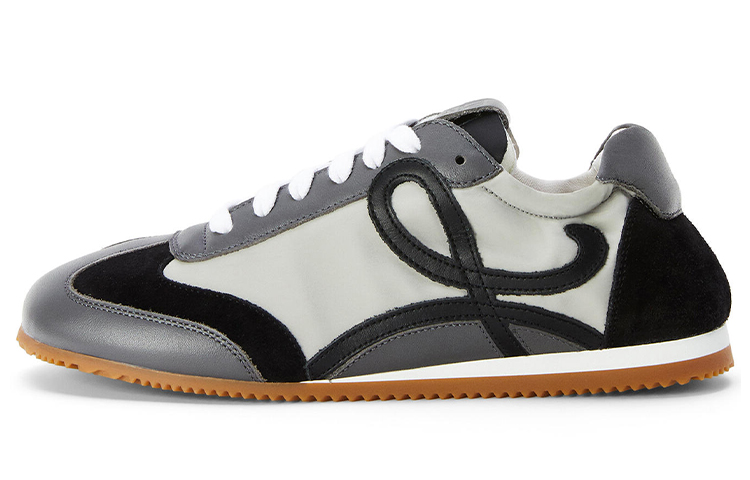 LOEWE Ballet Runner Leather Low top Casual Shoes Women's Silver Black