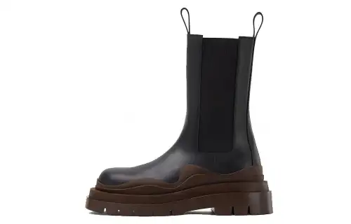 Bottega Veneta Tire Chelsea Boots Women's Black Brown