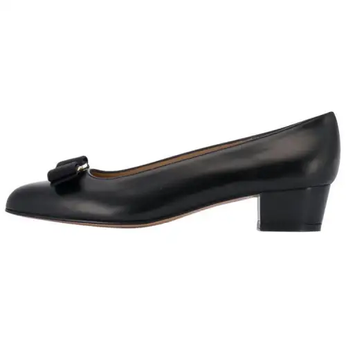FERRAGAMO Vara Bow Pumps
