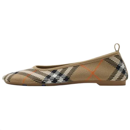 Burberry Casual Shoes Women's Umber