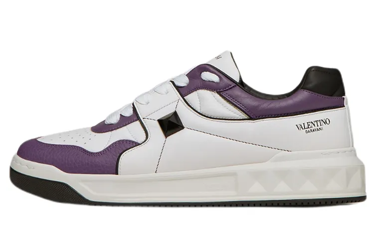 Valentino Garavani One Stud Low Top Sneakers