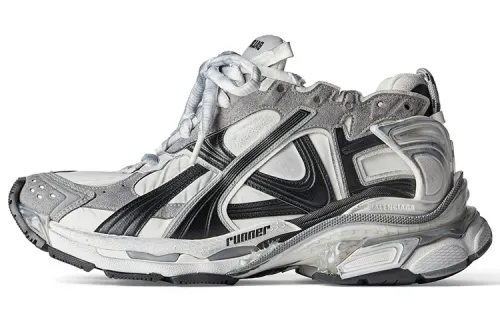 Balenciaga Runner sneakers Women's