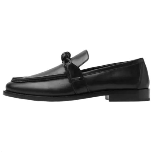 Bottega Veneta Astaire Calfskin Casual Shoes Women's Black