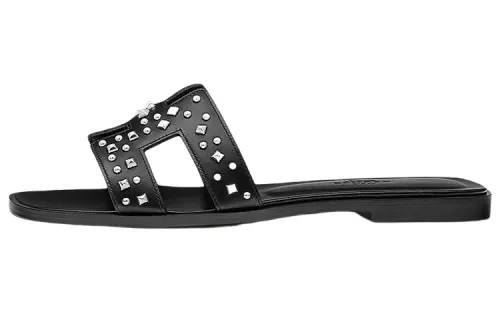 HERMES Oran Sandal Noir Stud Calfskin