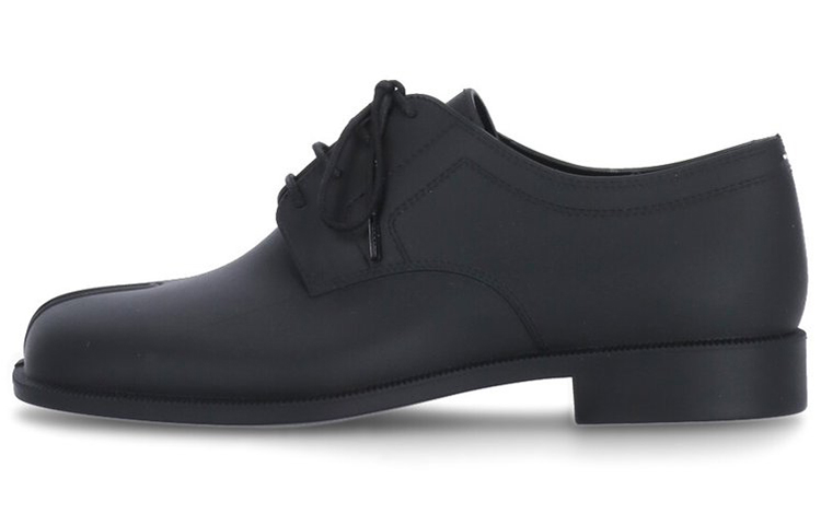 Maison Margiela Tabi Lace-up Brogues
