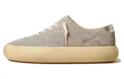 Golden Goose Space Star Low top Skateboard Shoes Men's Gray