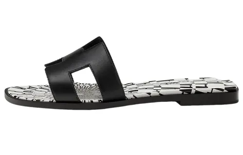 HERMES Oran Sandal Print Noir Calfskin Leather