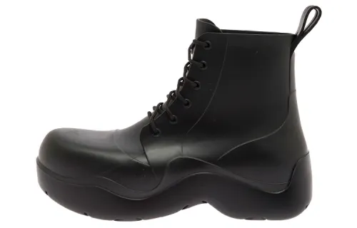 Bottega Veneta Puddle Cow Leather Ankle Boots Men's Black