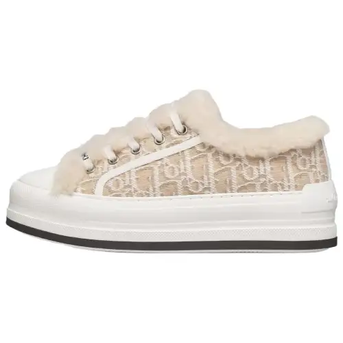 DIOR Walk'n'Dior Low top Skateboard Shoes Women's Beige