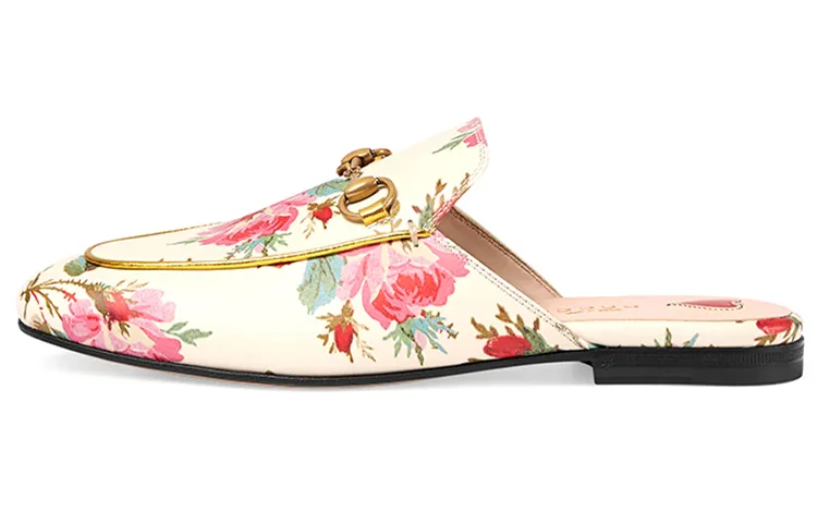 GUCCI Closed Toe Slippers Women's