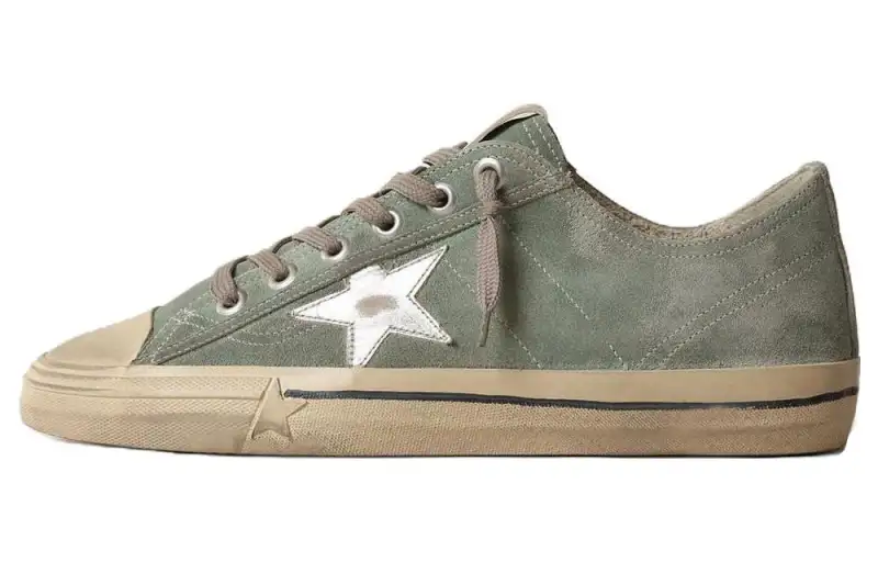 Golden Goose V Star Cow Leather Low top Skateboard Shoes Men's Army Green Distressed