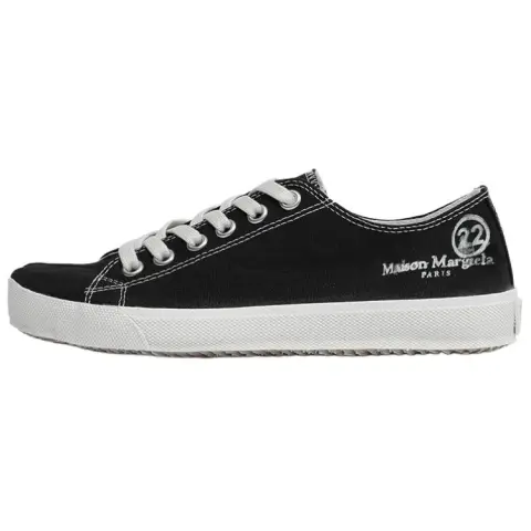 Maison Margiela Tabi Low top Stylish Skateboarding Shoes Men's Black