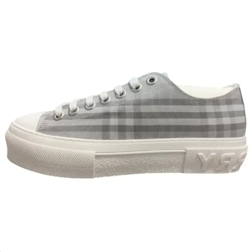 Burberry Low top Canvas Shoes Men's Gray
