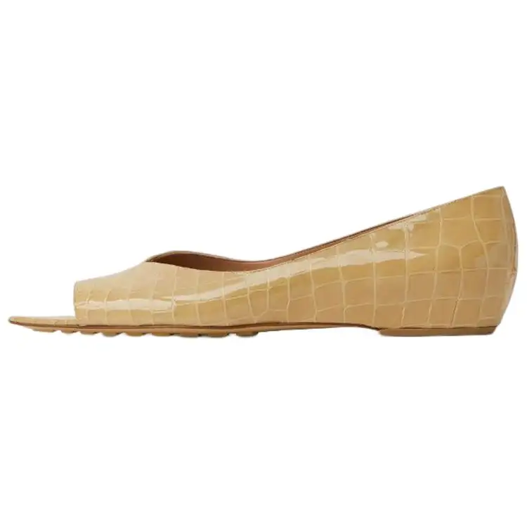 Bottega Veneta Punta Casual Shoes Women's Praline Color