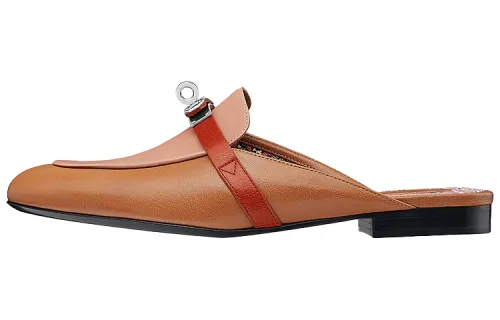 HERMES Oz Closed Toe Slippers Women's Brown