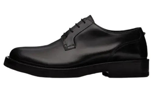 Valentino Garavani Rockstud Essential Derby Shoes