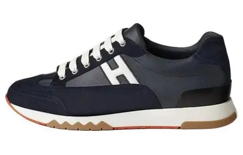 HERMES Trail Leather Low top Casual Shoes Men's Black