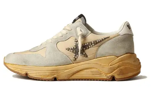 Golden Goose Cow Leather Low top Casual Shoes Women's Gray