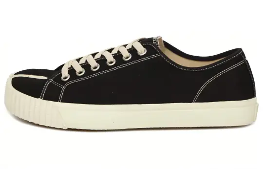 Maison Margiela Tabi Low Top Sneakers