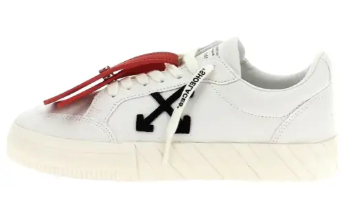 OFF WHITE Low top Skateboard Shoes Women's White