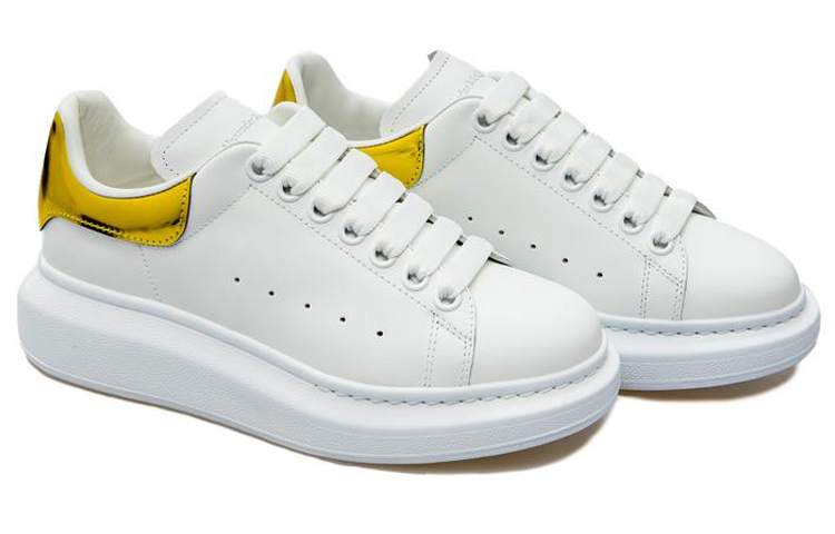 Женские кроссовки Alexander McQueen Oversized Sneaker (белый) — фото 3
