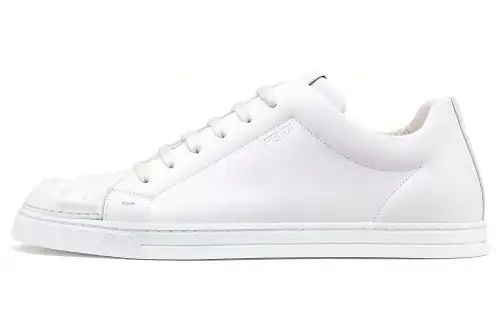 FENDI Low top Stylish Skateboarding Shoes Men's White