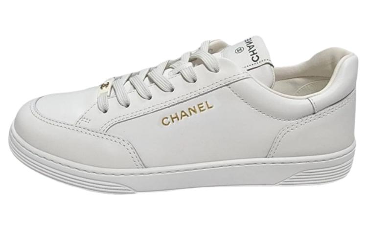 CHANEL Leather Low top Skateboard Shoes Men's White