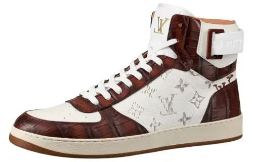 LOUIS VUITTON Rivoli Trainer Cow Leather Stylish Skateboarding Shoes Men's White Brown