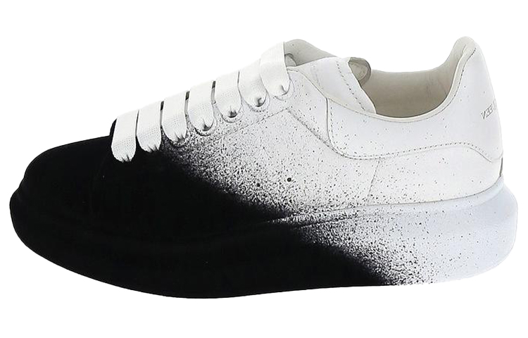 Женские кеды Alexander Alexander McQueen Oversized Sneaker (бело-черные)
